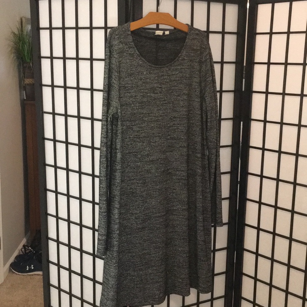 Gap dress black with glittery thread size medium